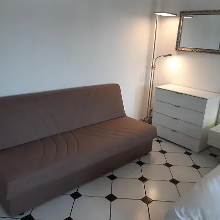 Oldtown Apartment *